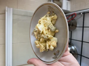 Салат «Чайка» — классический вкус советских кафе, который легко приготовить дома