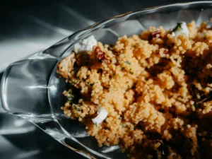 Скільки варити кус-кус: точний час і секрети ідеальної текстури